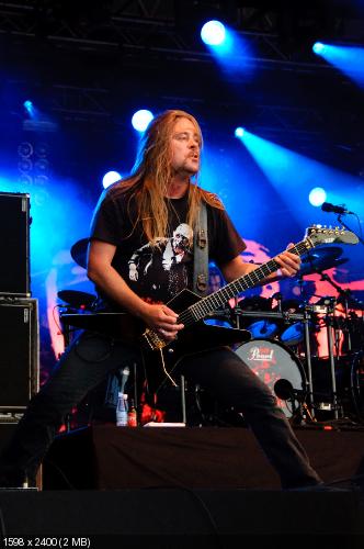 Гитарист Children Of Bodom выпустил метал-версии гимнов