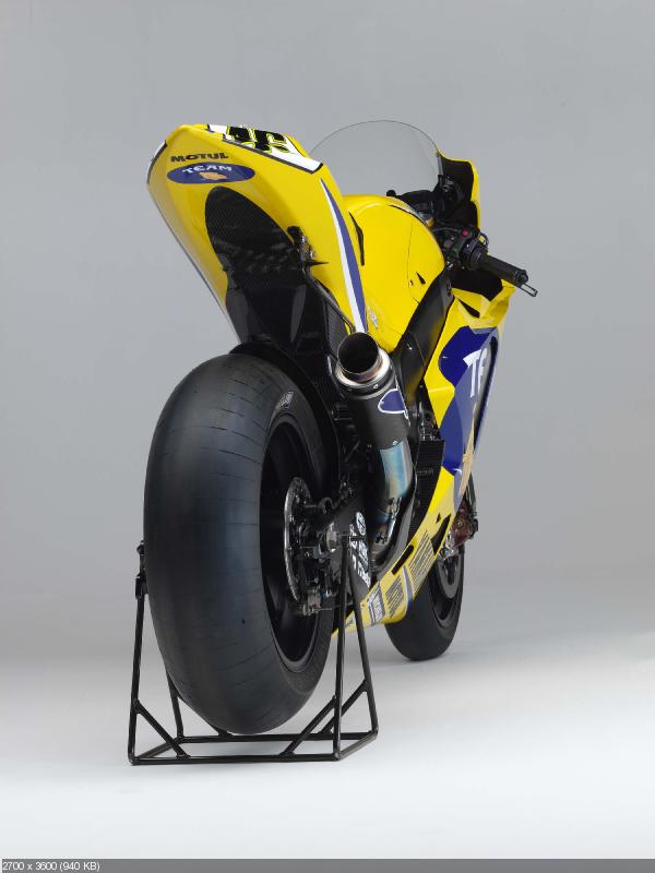 Гоночный прототип Yamaha YZR-M1 2006 Валентино Росси